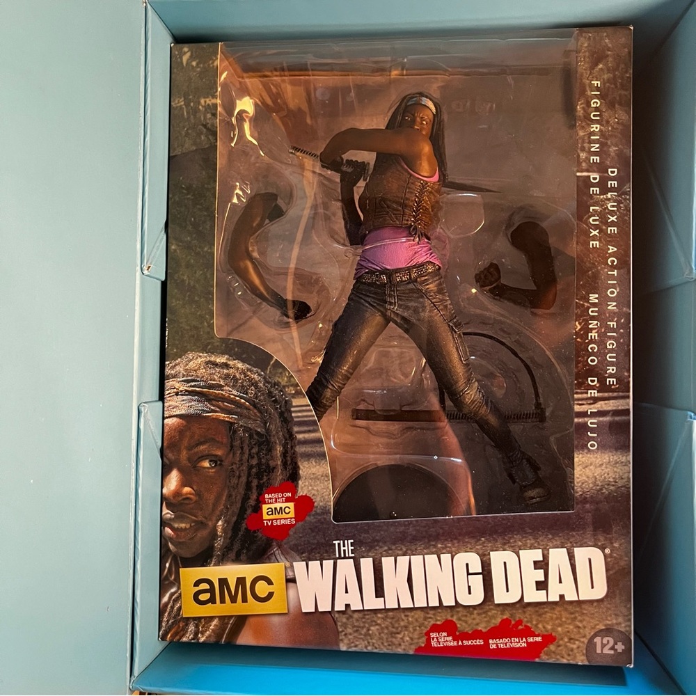 McFarlane Toys - The Walking Dead - Michonne - 10-inch Deluxe Figure